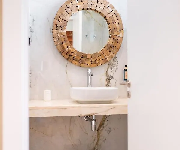 Rooftop I By Madeira *