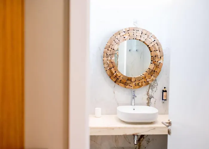 Rooftop I By Madeira פונשל